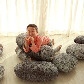 realistic stone design pillow 6238